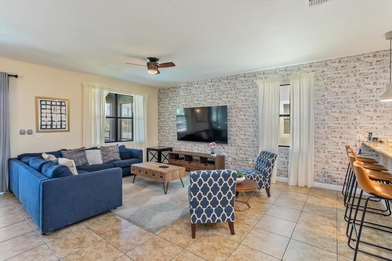 STONEYBROOK SOUTH PH 1/CHAMPIONS GATE - Residential