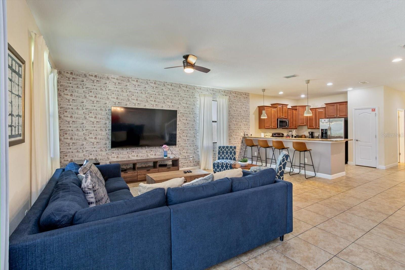 STONEYBROOK SOUTH PH 1/CHAMPIONS GATE - Residential