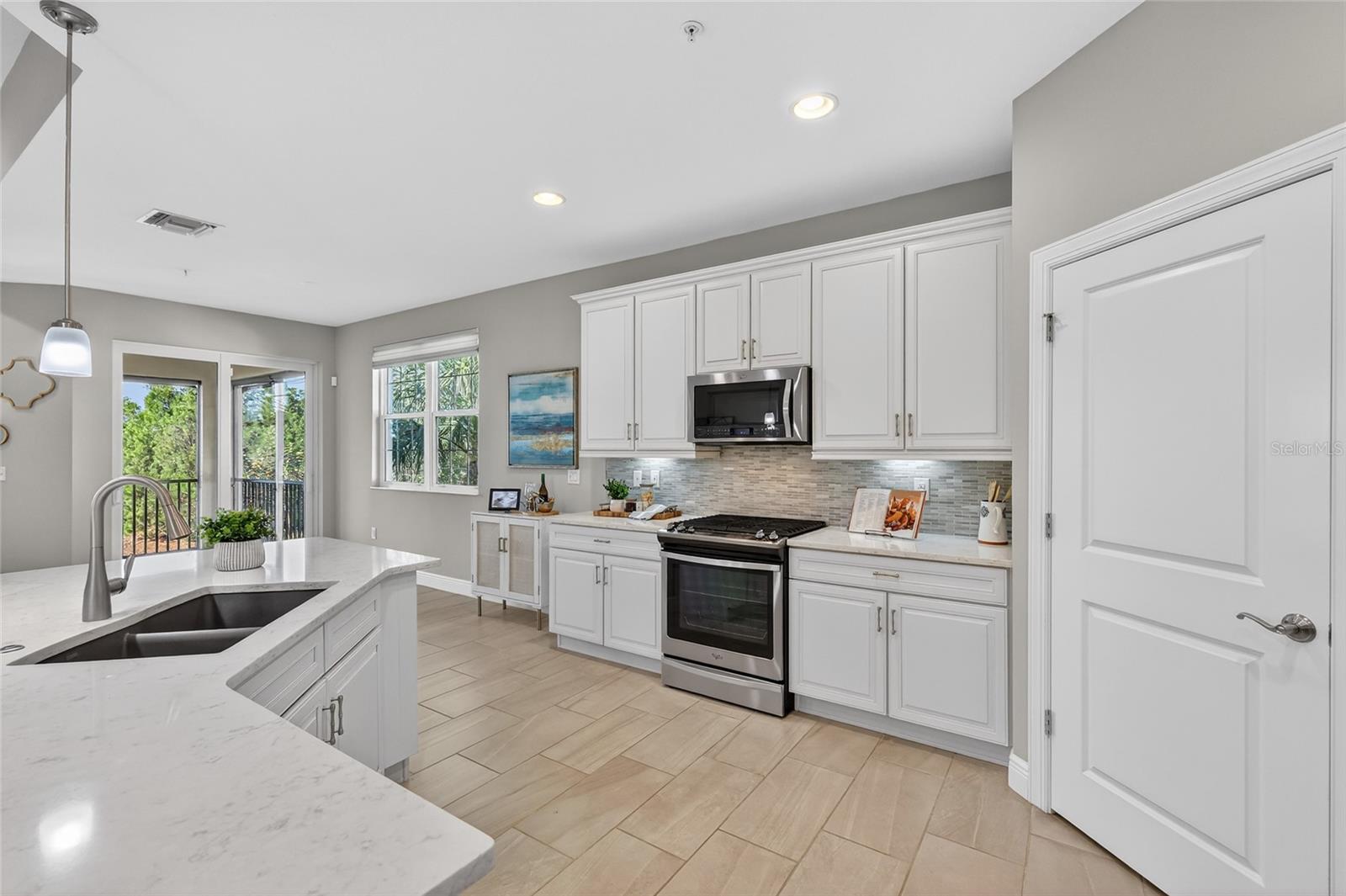 COUNTRY CLUB EAST PH II CLUBSIDE - Residential