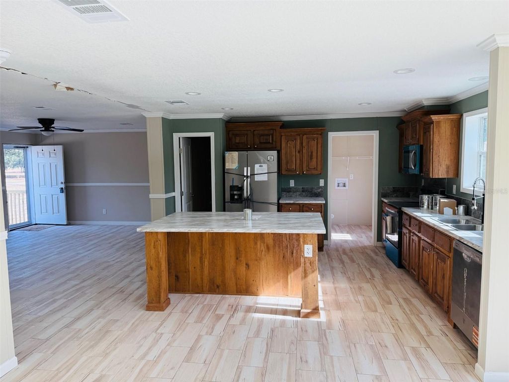 Photo of 14322 98th Street, Live Oak, FL 32060 (MLS # W7882254)