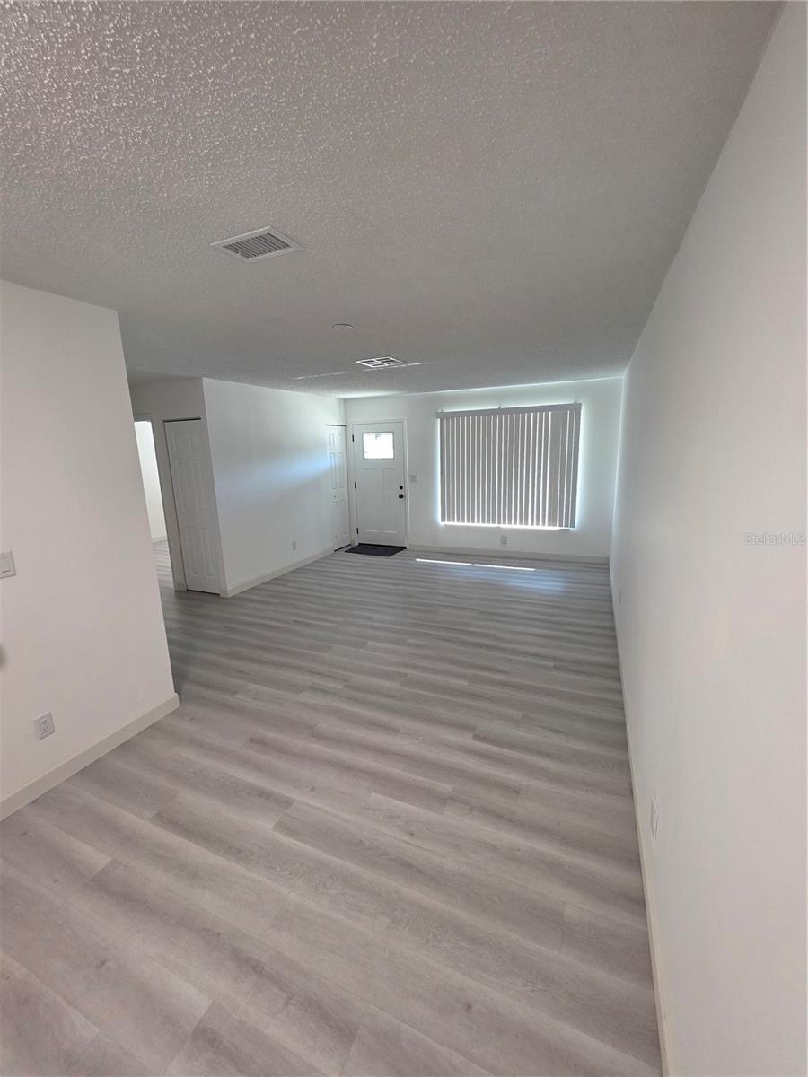 CUMBERLAND PARK 1ST ADD - Residential Lease