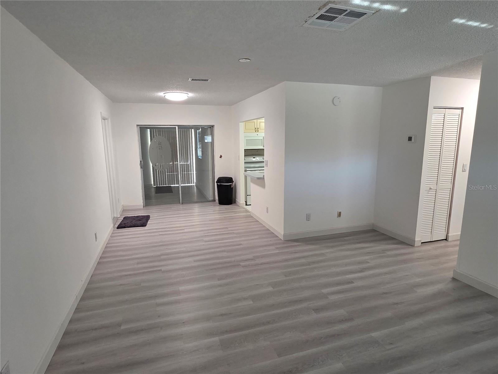 CUMBERLAND PARK 1ST ADD - Residential Lease