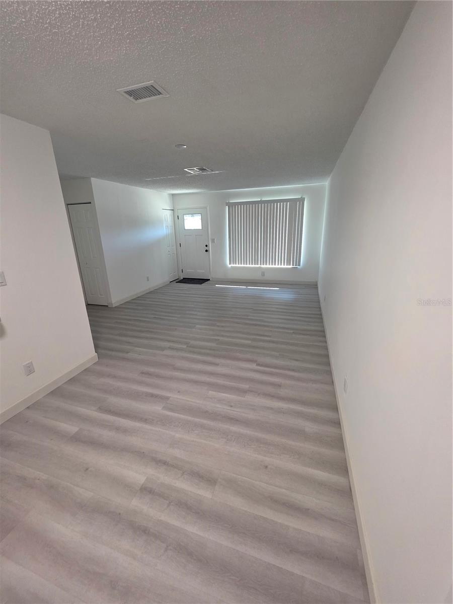 CUMBERLAND PARK 1ST ADD - Residential Lease