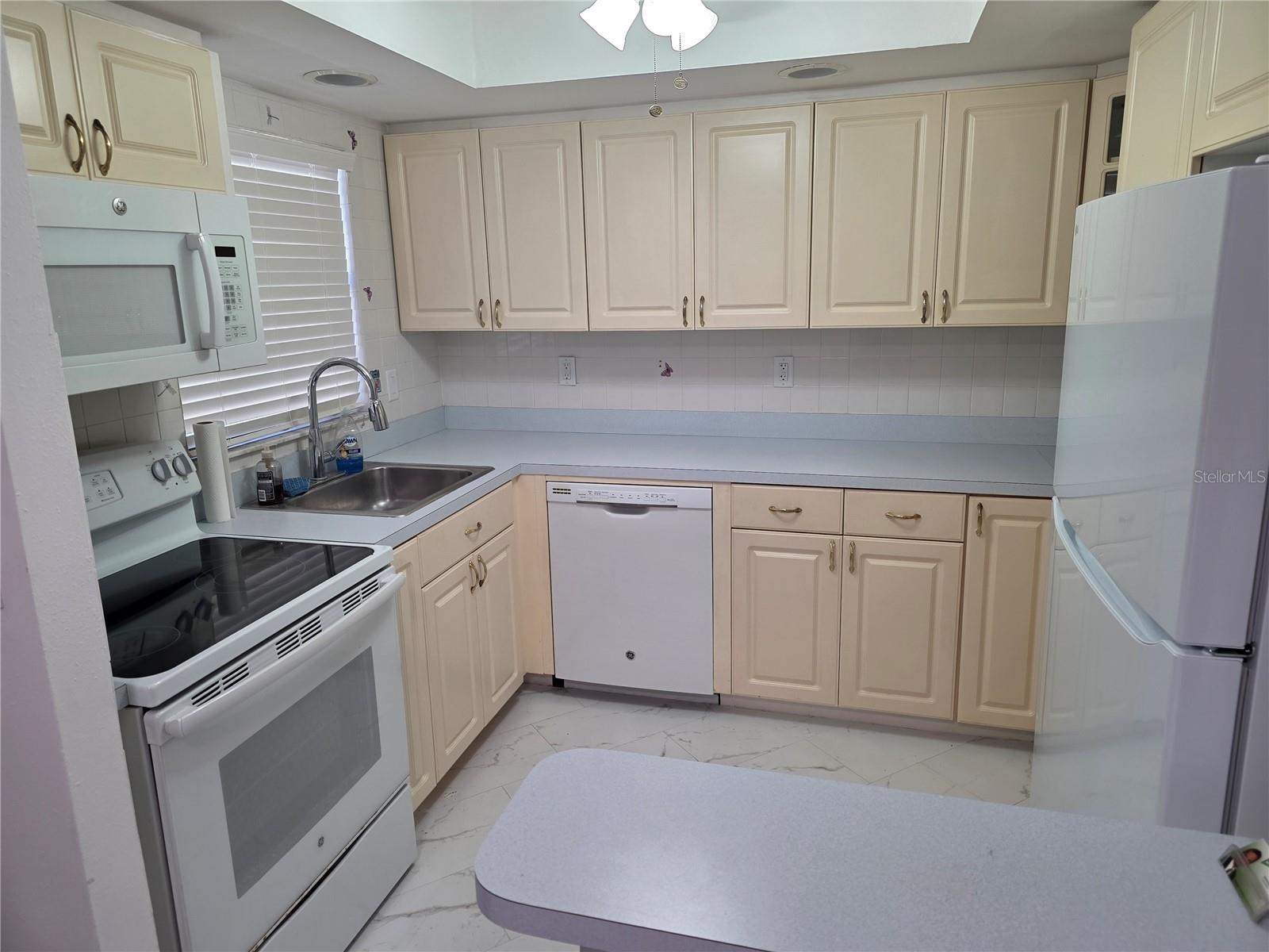 CUMBERLAND PARK 1ST ADD - Residential Lease