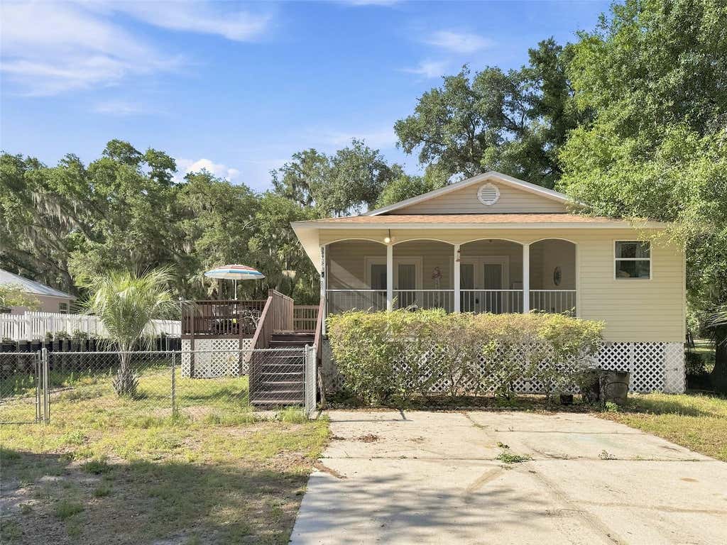 Photo of 38932 Central Avenue, Zephyrhills, FL 33540 (MLS # A4693634)