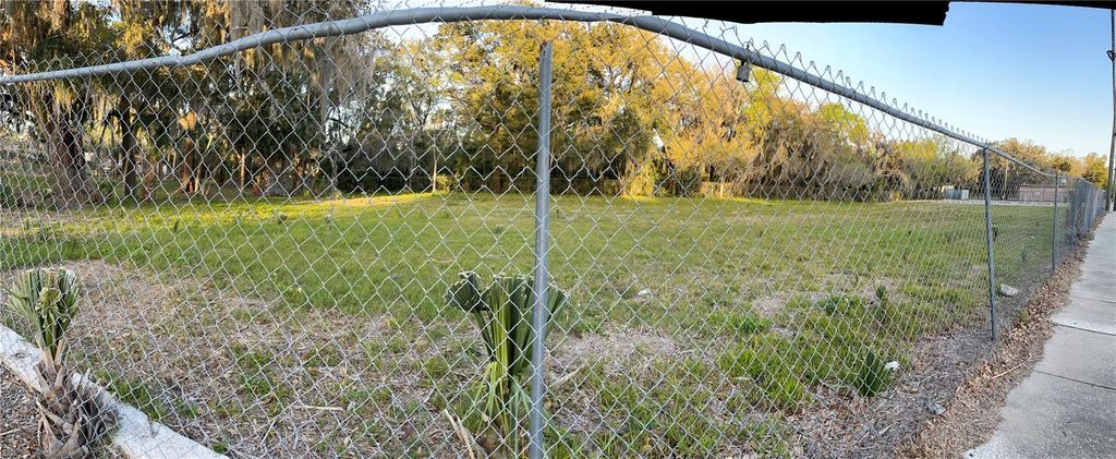 Photo of 735 S Martin Luther King Boulevard, Daytona Beach, FL 32114 (MLS # S5109714)