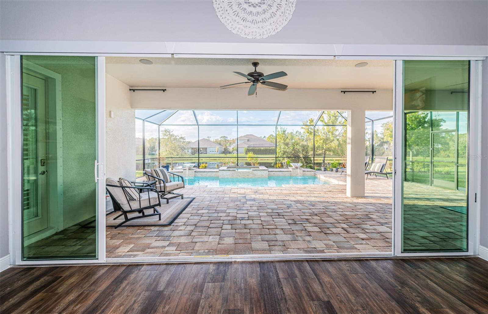 WOODLANDS/LONGLEAF - Residential