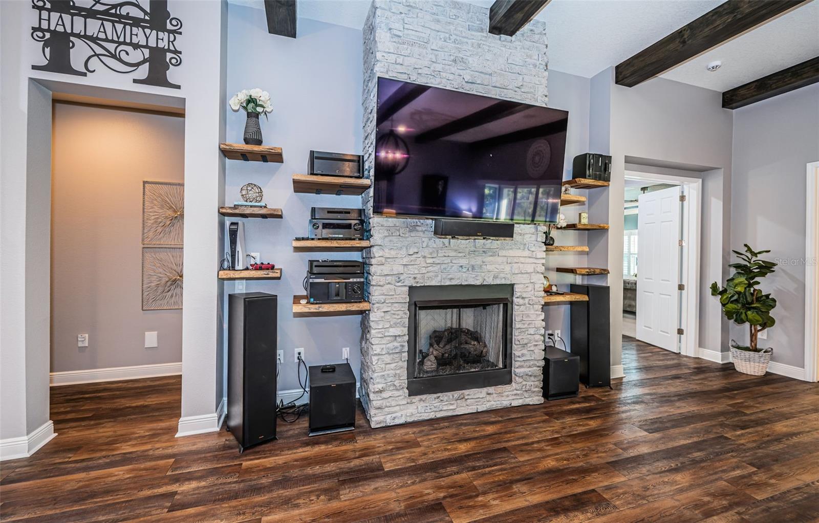 WOODLANDS/LONGLEAF - Residential