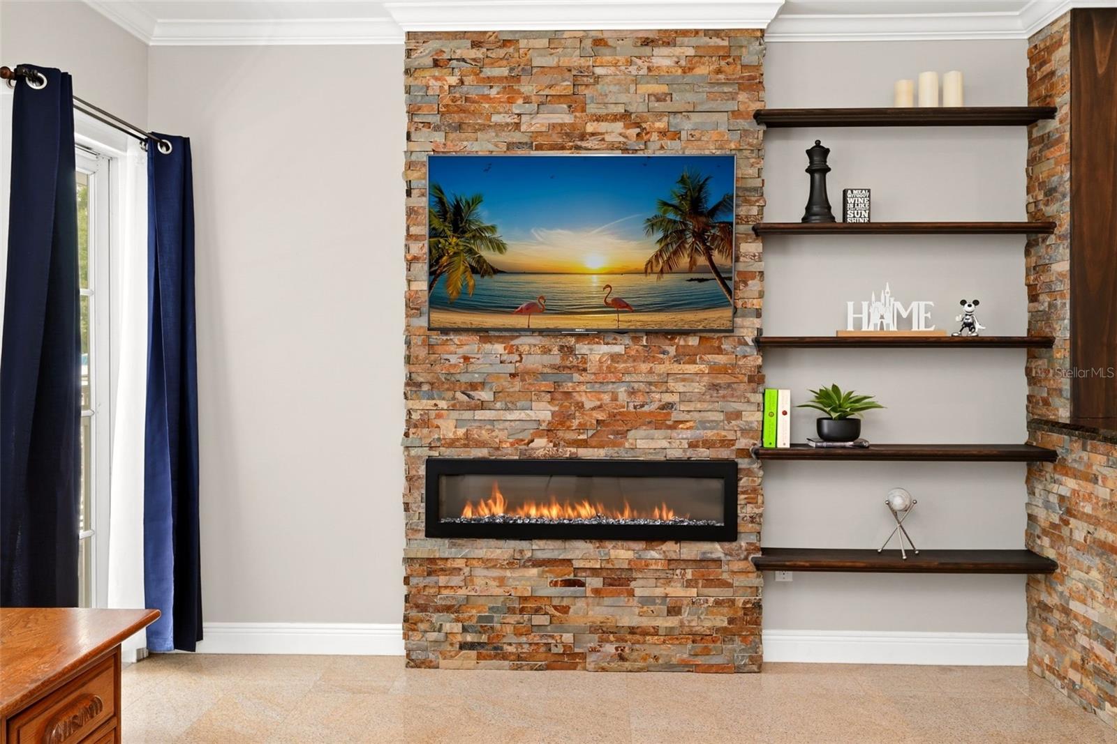 709 BLOOM STREET 160