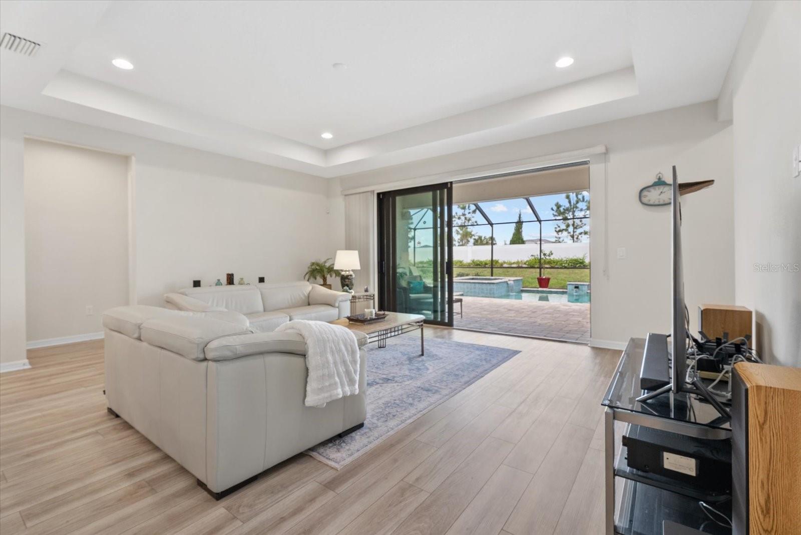 SWEETWATER AT LAKEWOOD RANCH PH I & II - Residential