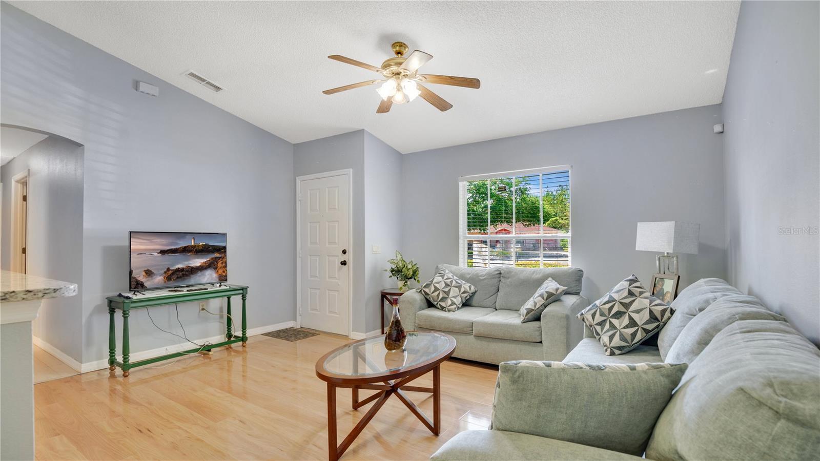 4 STARLING DRIVE