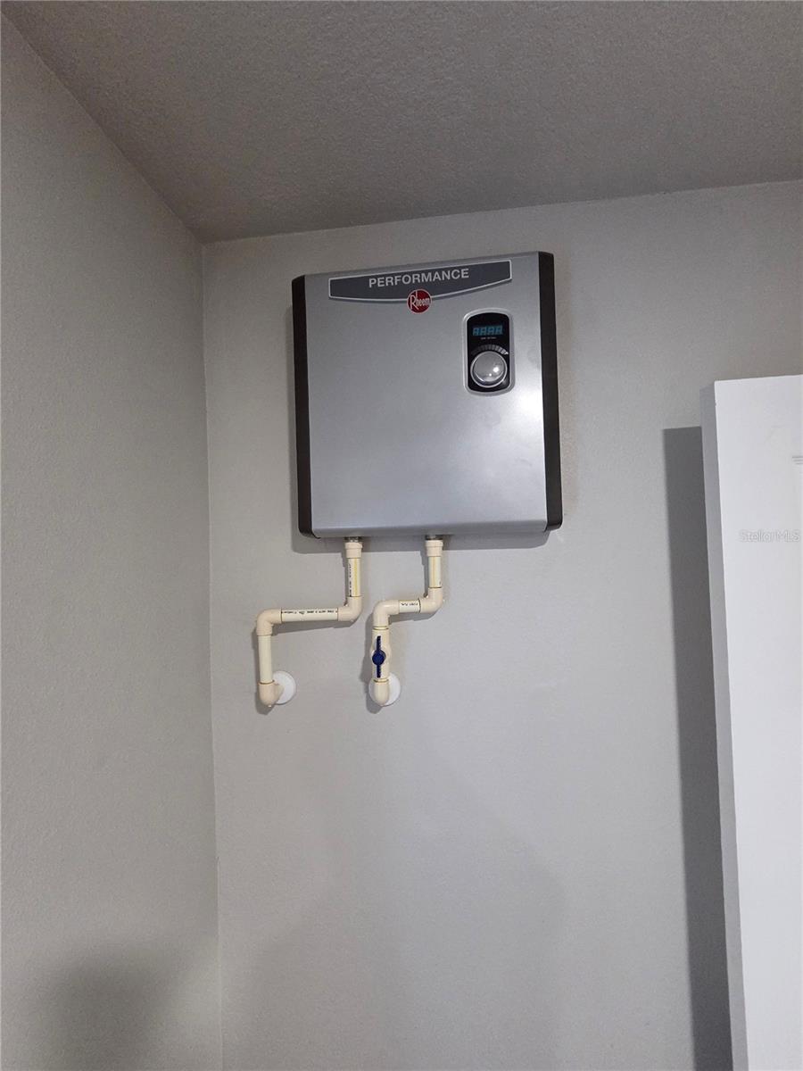 ORANGE COURT SUB - Residential