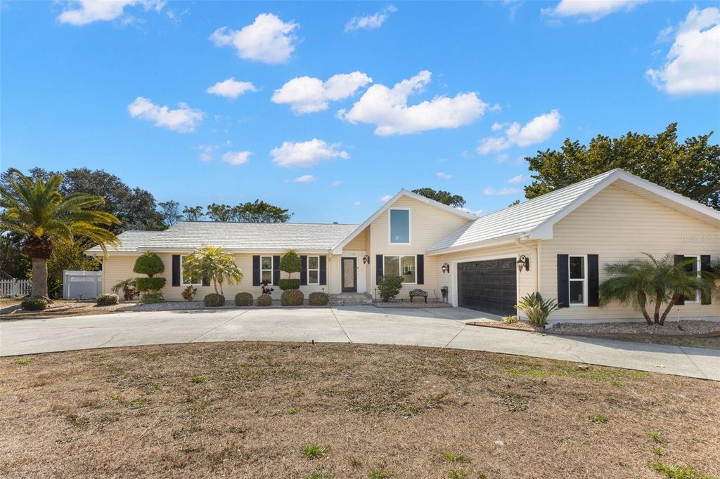 Photo of 2138 Bayou Drive, Holiday, FL 34691 (MLS # TB8469784)