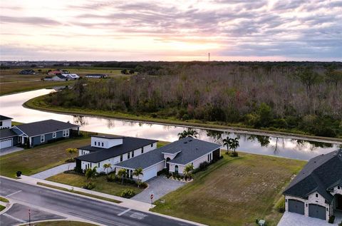 A home in AUBURNDALE