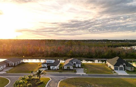 A home in AUBURNDALE