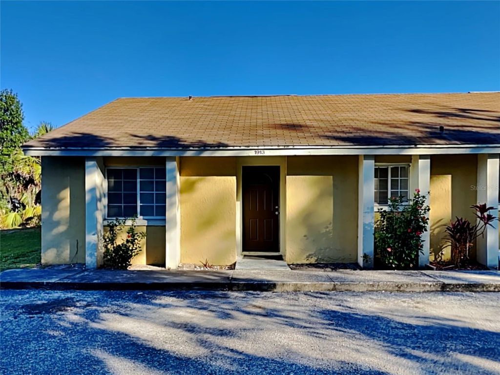 Photo of 1913 Truman Road, Orlando, FL 32807 (MLS # O6404003)