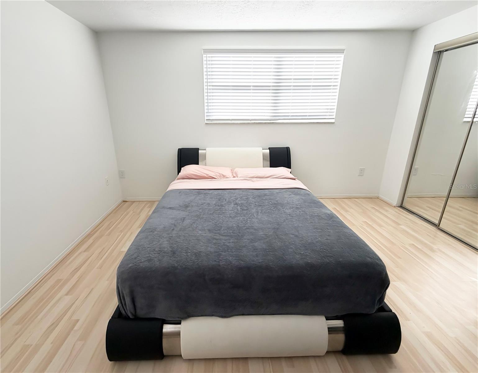 LAKES THE - Residential