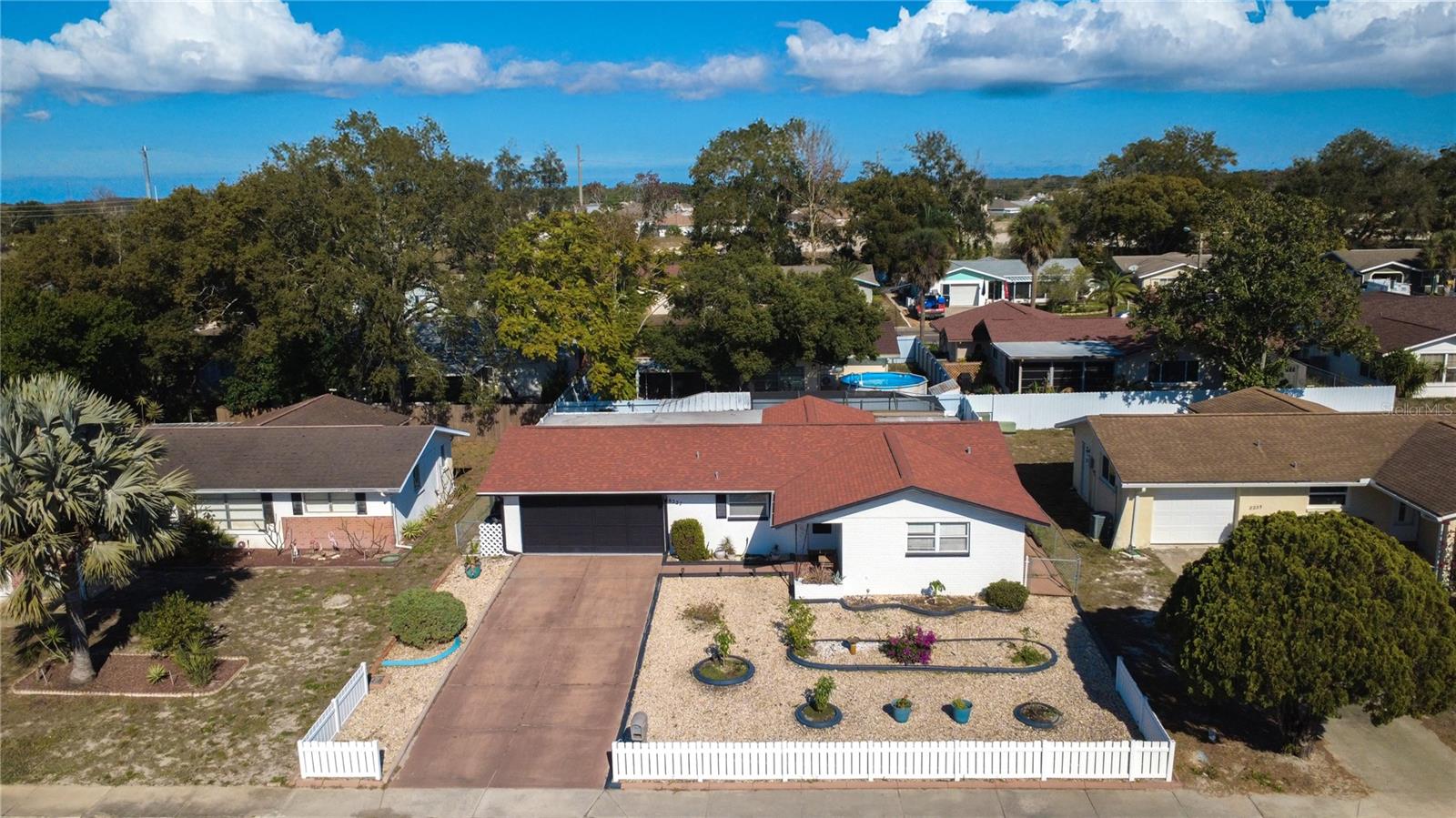 LAKES THE - Residential