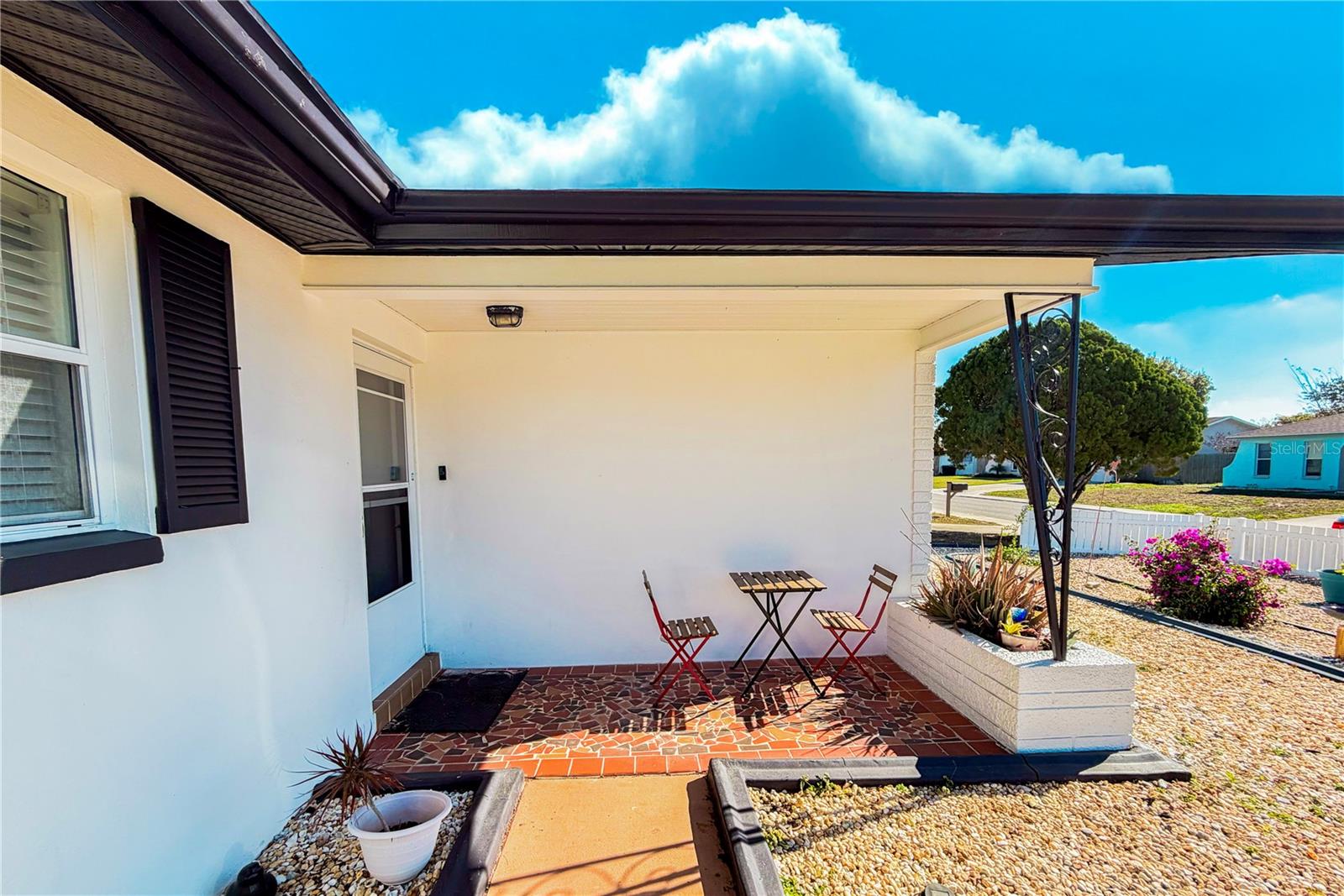 LAKES THE - Residential