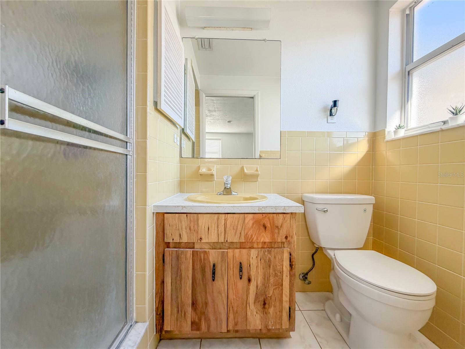 LAKES THE - Residential