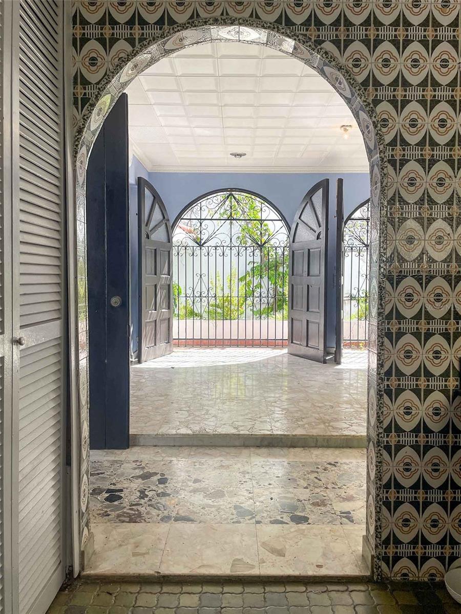 MIRAMAR - Residential