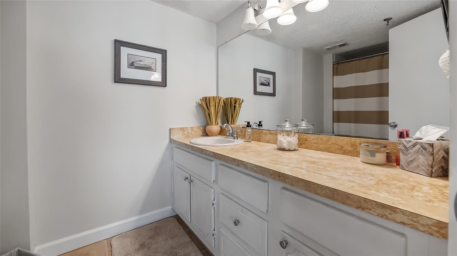 Sandpiper Towers Condo - Residential