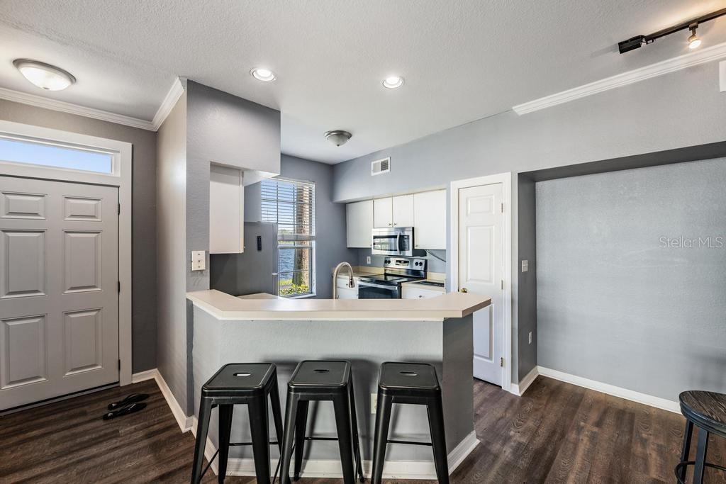 LAKE CHASE CONDO - Residential