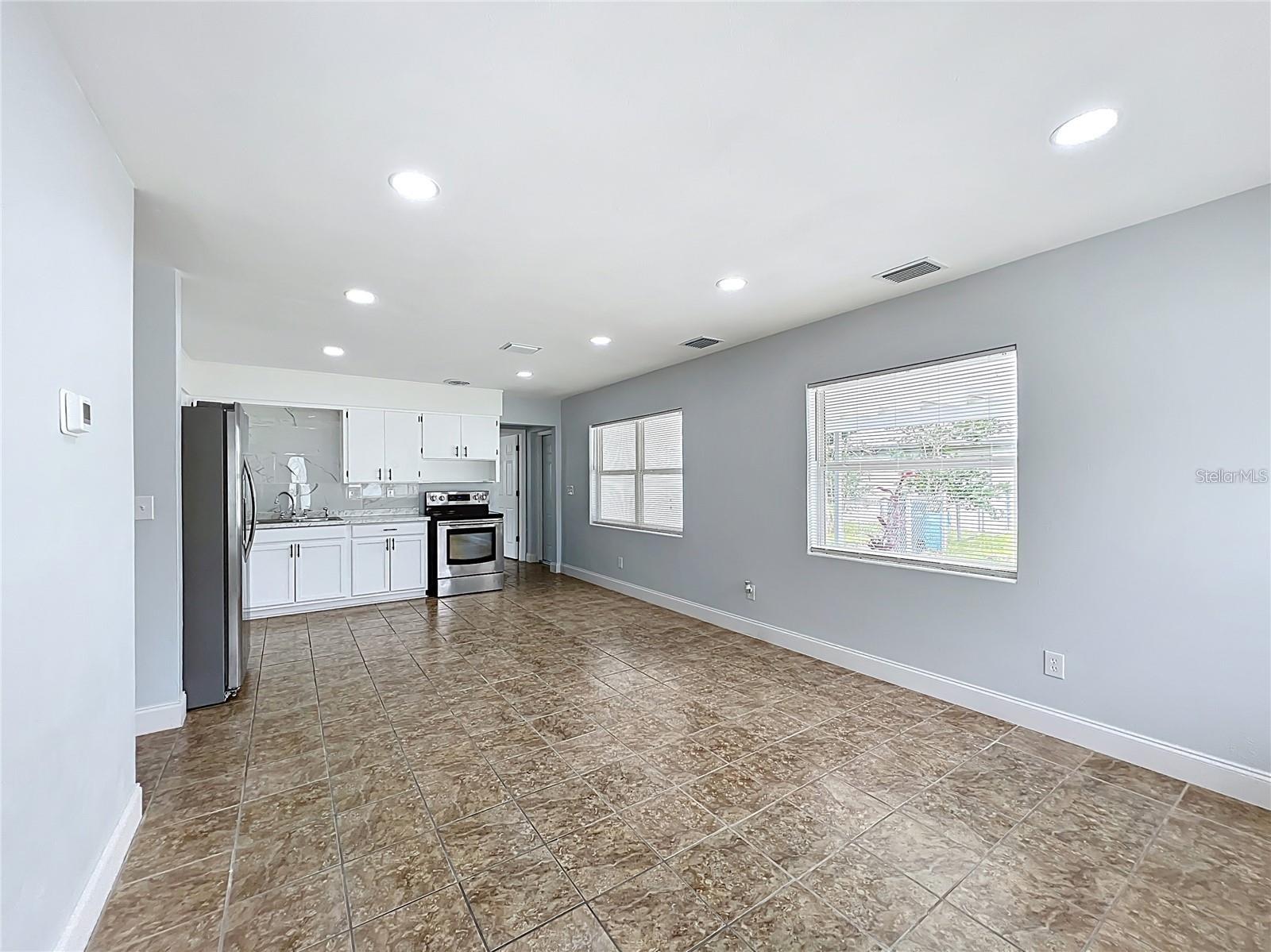 1412 LONG STREET