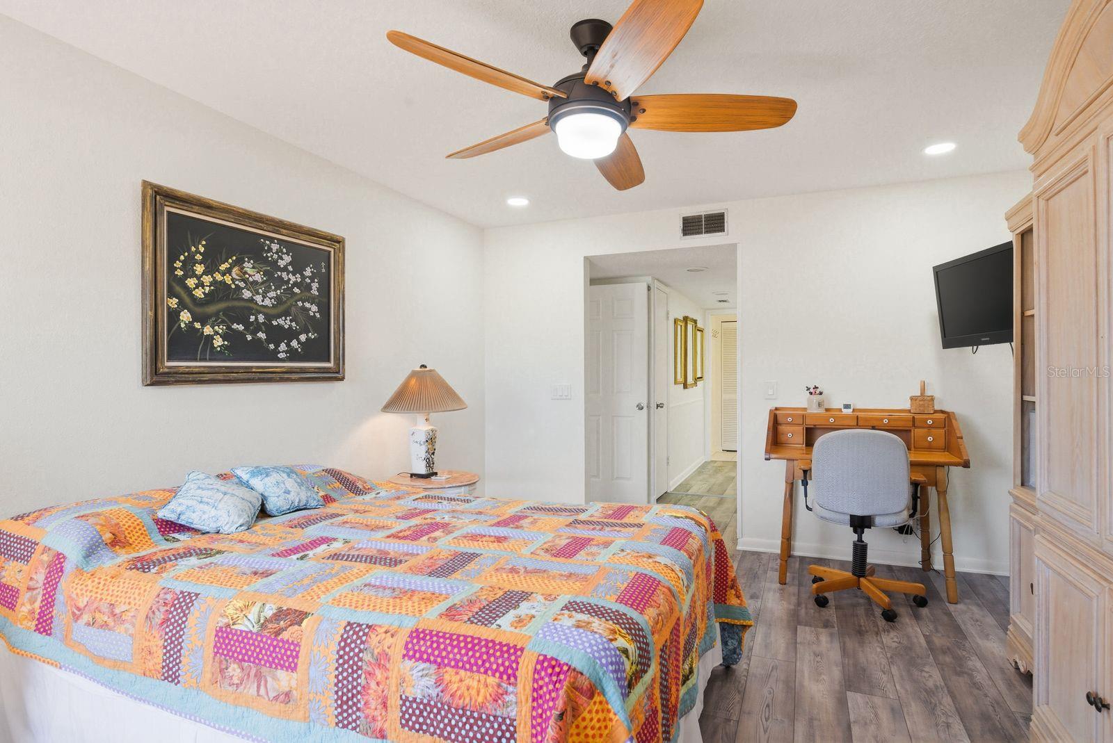 MARINER VILLAGE NORTHWEST CONDO - Residential