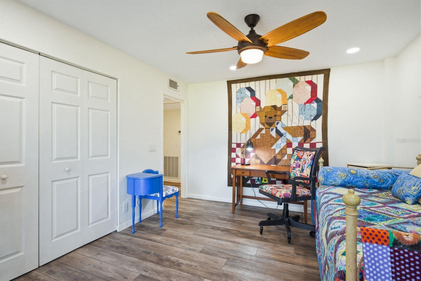 MARINER VILLAGE NORTHWEST CONDO - Residential