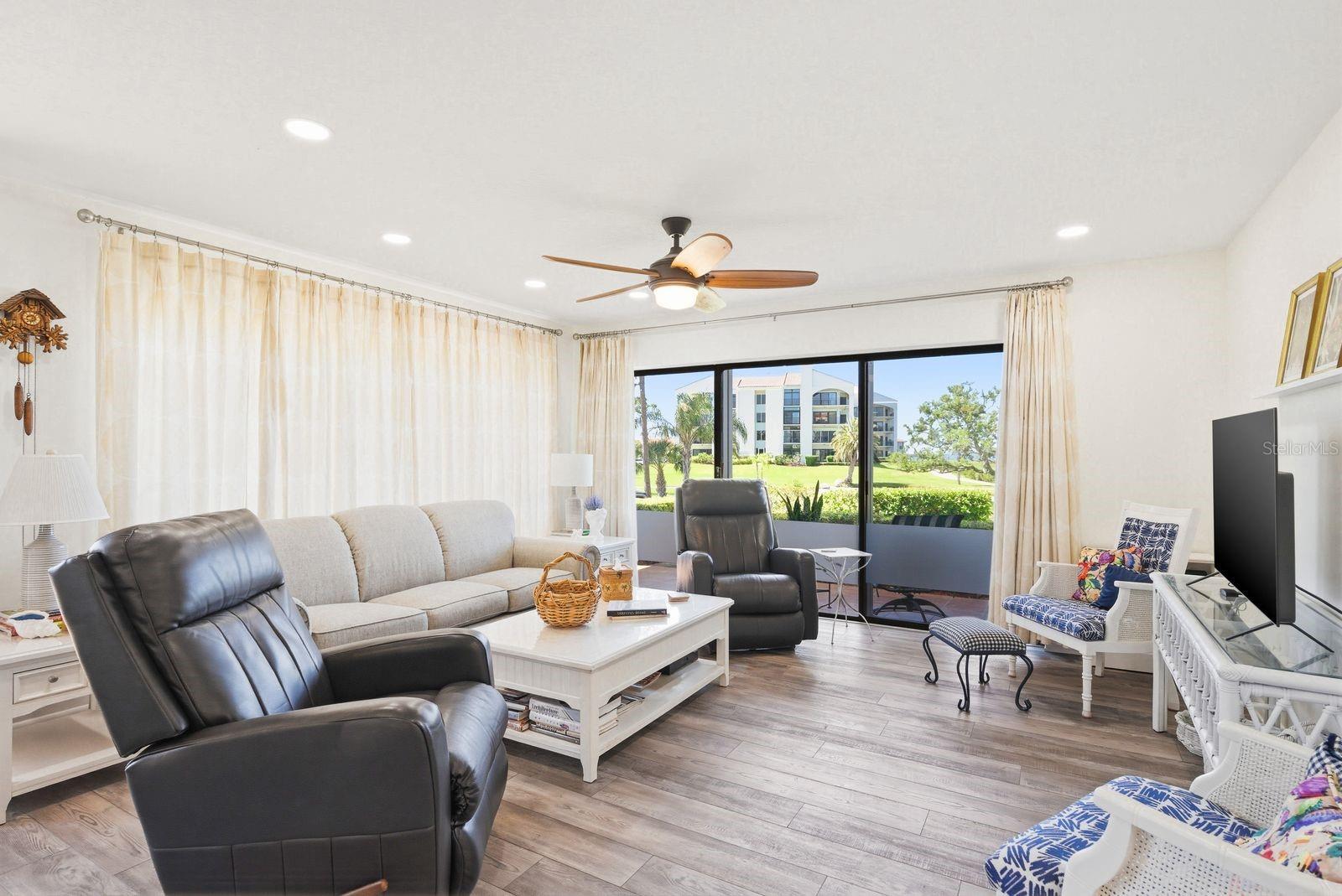 MARINER VILLAGE NORTHWEST CONDO - Residential