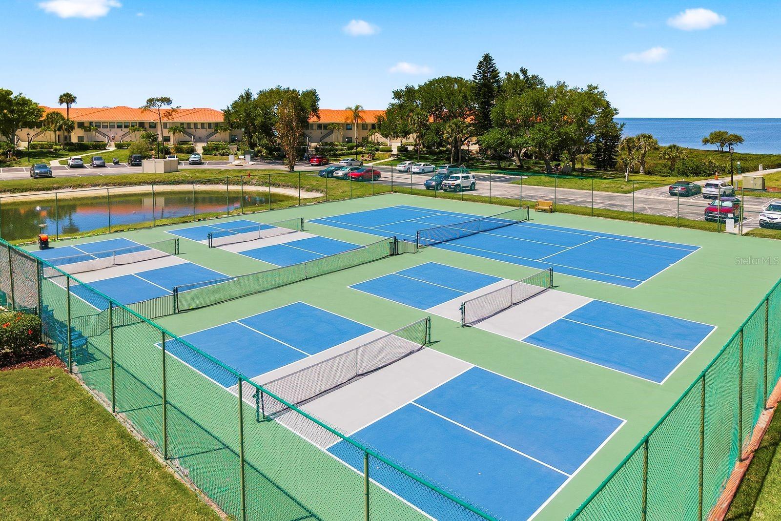 MARINER VILLAGE NORTHWEST CONDO - Residential