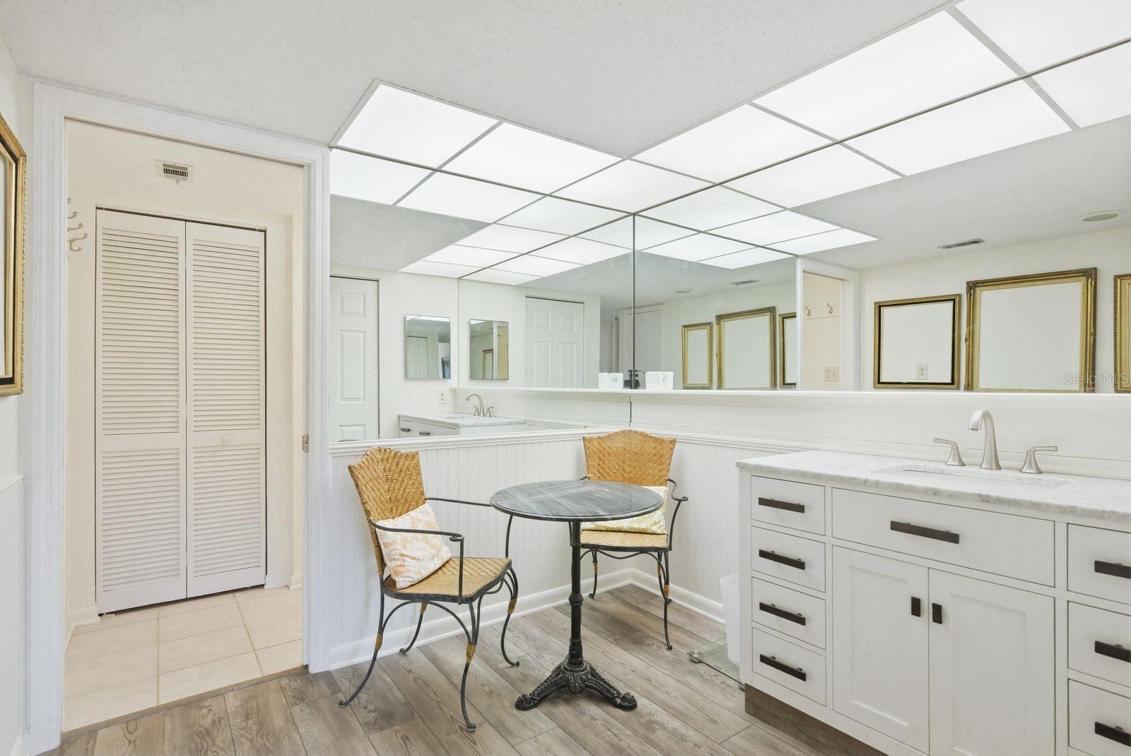 MARINER VILLAGE NORTHWEST CONDO - Residential