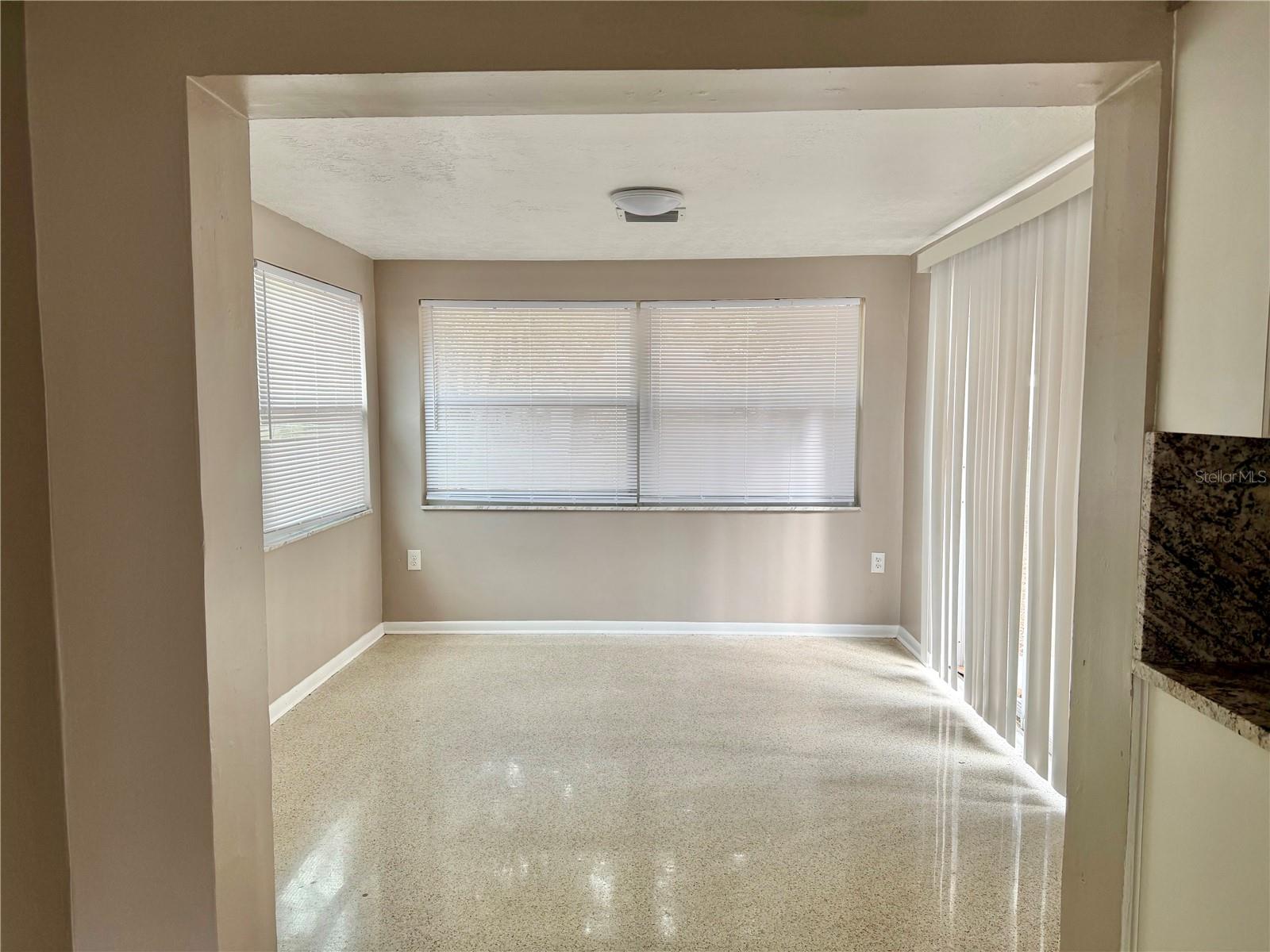 LAKEWOOD VILLAS - Residential