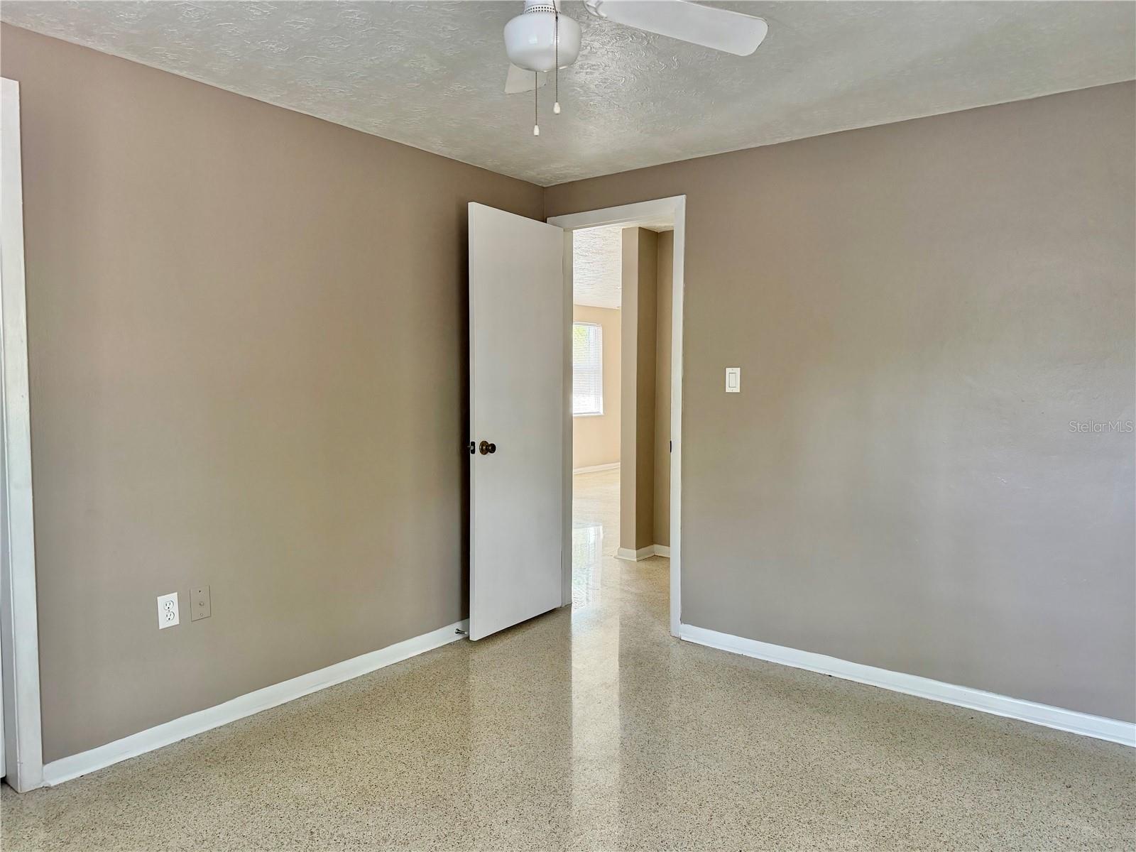 LAKEWOOD VILLAS - Residential