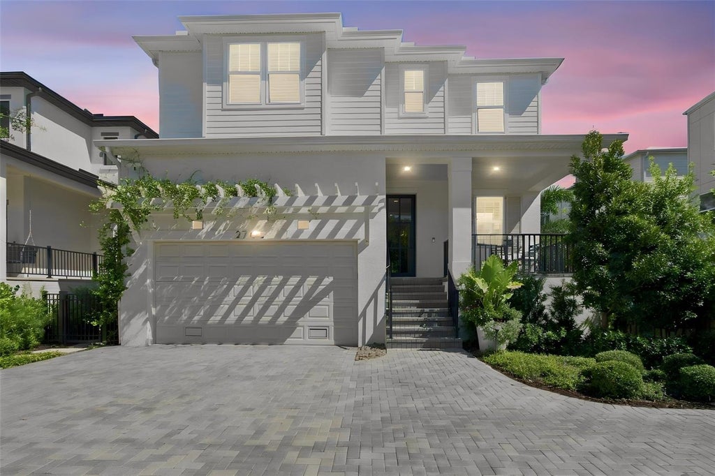 Photo of 2705 W Trilby Avenue, Tampa, FL 33611 (MLS # TB8550760)