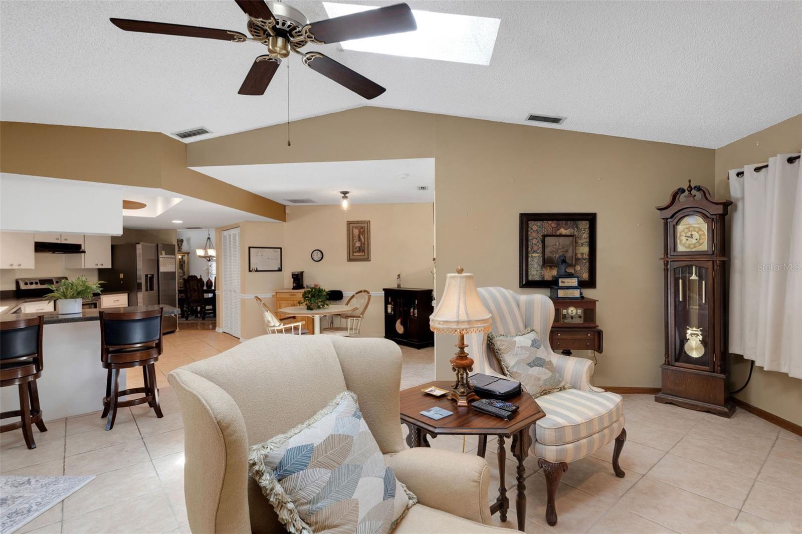 CEDAR CREEK - Residential