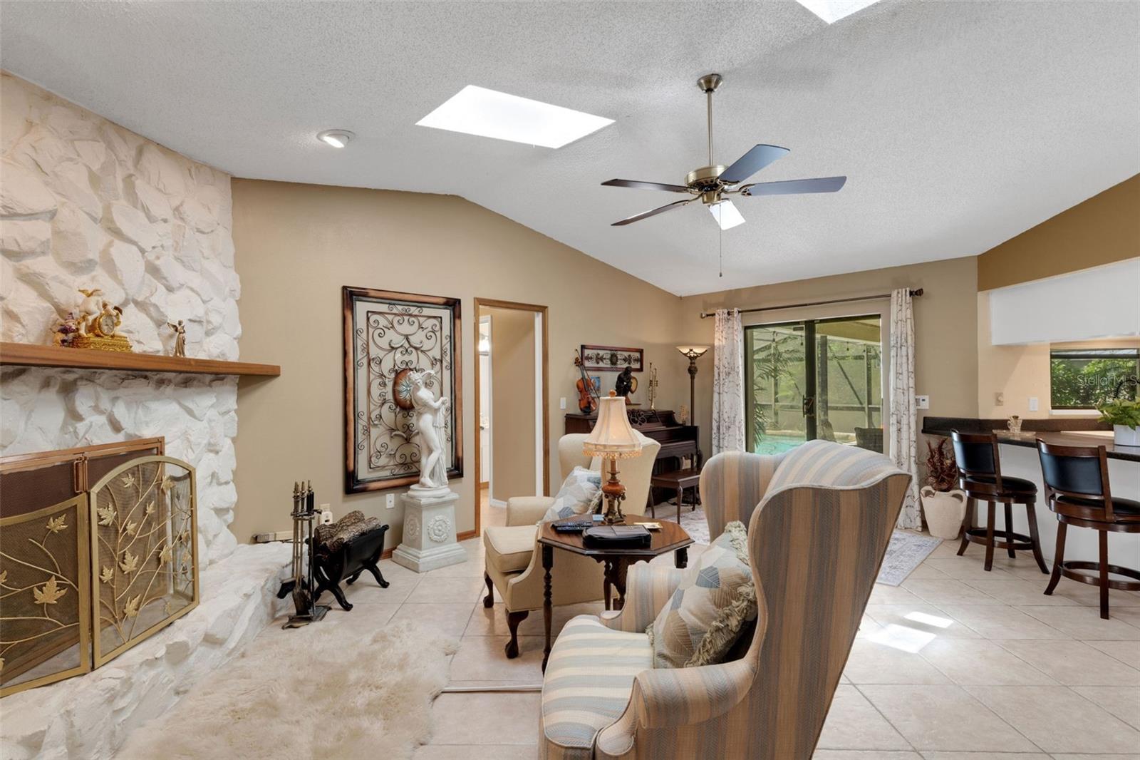 CEDAR CREEK - Residential