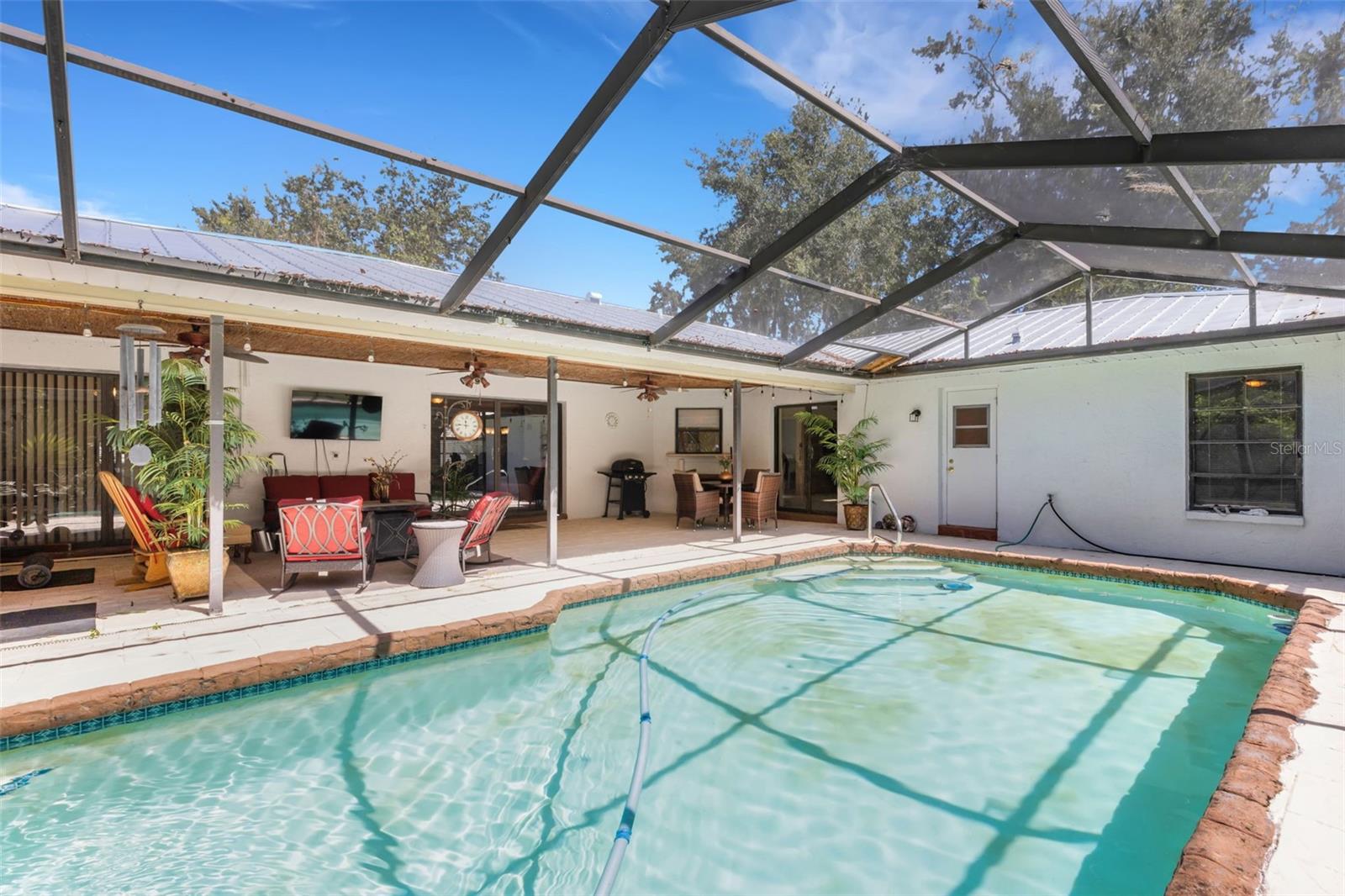 CEDAR CREEK - Residential