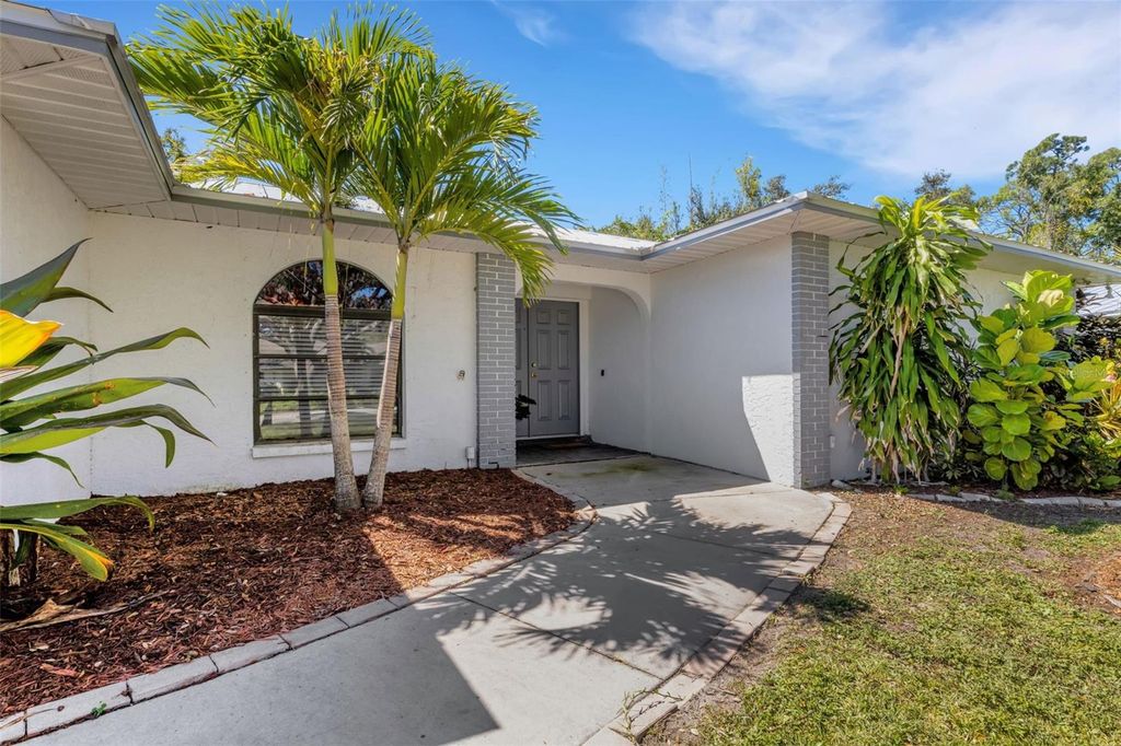 Photo of 3736 Maple Hollow Court, Sarasota, FL 34243 (MLS # A4657458)