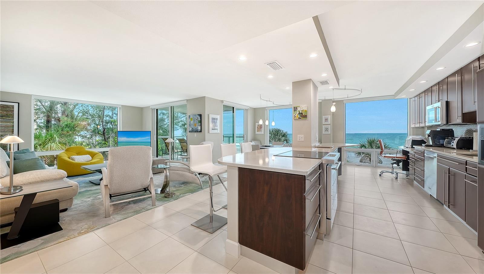 2425 GULF OF MEXICO DRIVE 3A