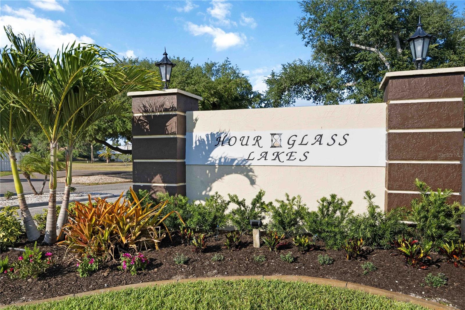 HOURGLASS LAKES PH 1 - Residential
