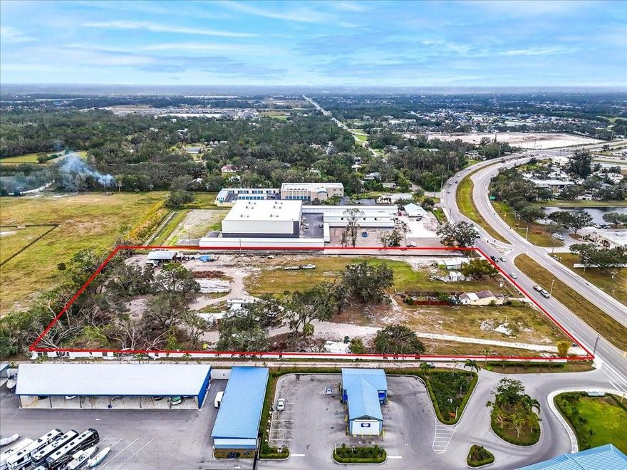 Prime Commercial Real Estate Opportunity in Parrish, FL!
5 acres on US 301 with several future development options. 329 feet of road frontage. 
High Traffic Count (16,500) - Maximum Visibility - Central  Location