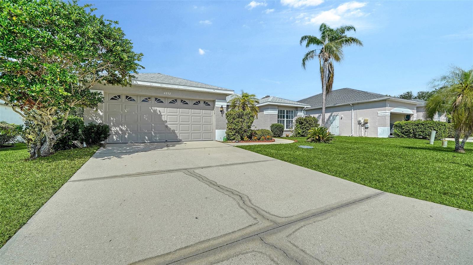 WELLINGTON CHASE - Residential