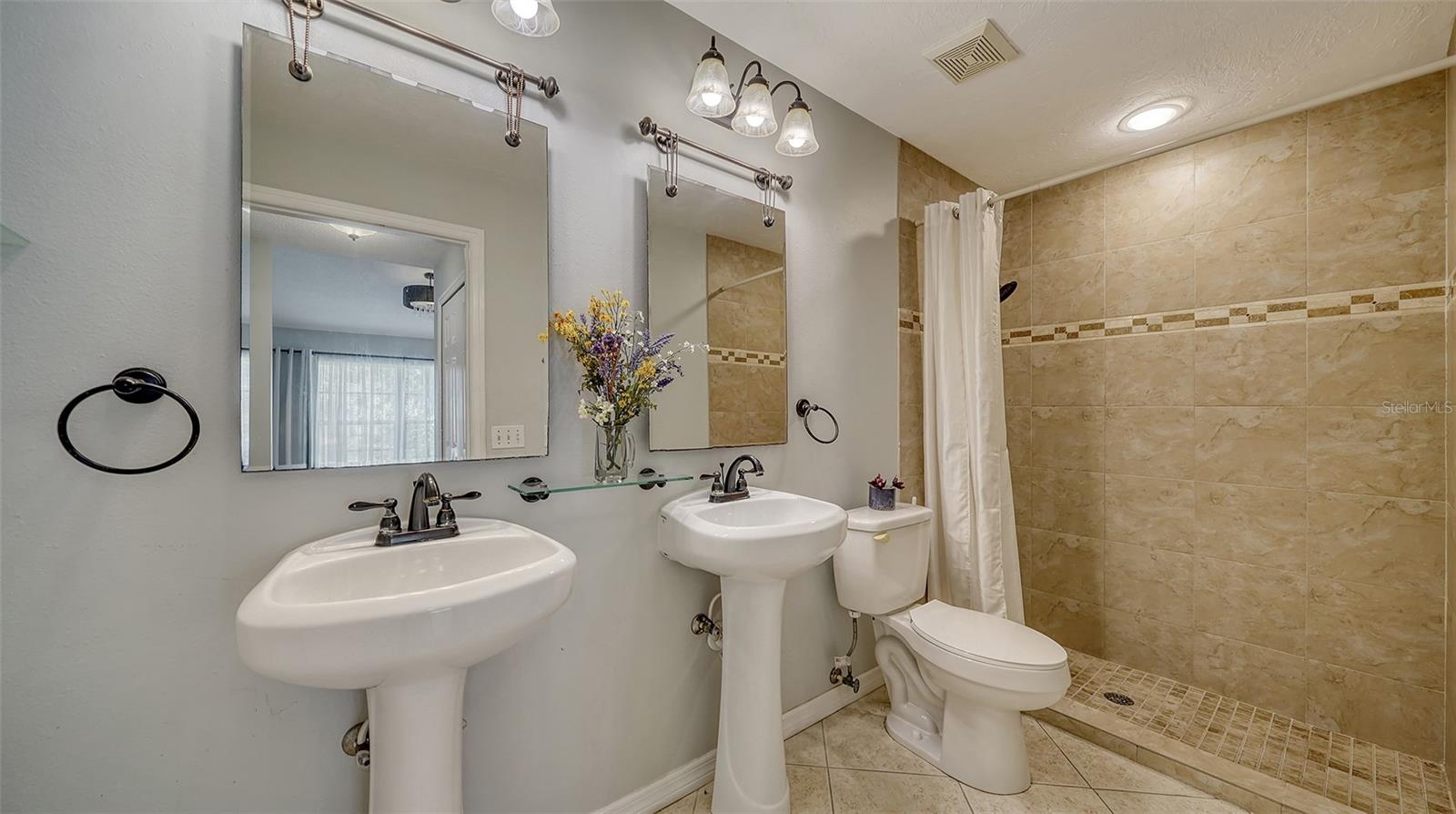 WELLINGTON CHASE - Residential