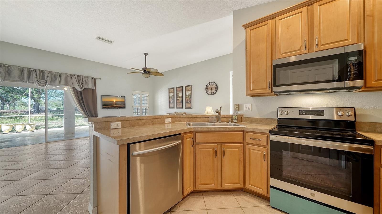 WELLINGTON CHASE - Residential