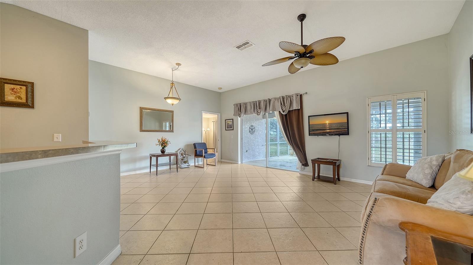 WELLINGTON CHASE - Residential