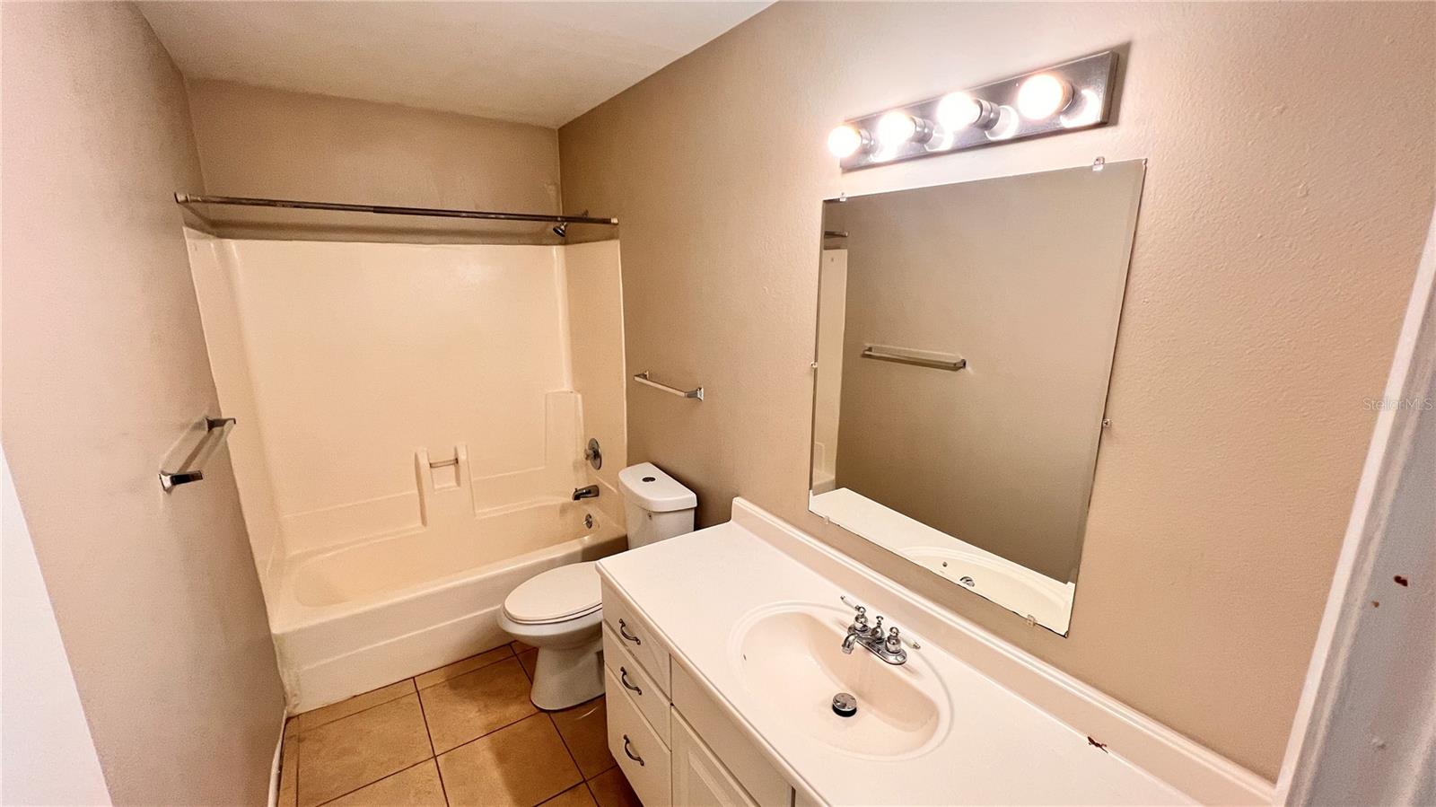 HOLIDAY HILLS WEST - Residential Lease