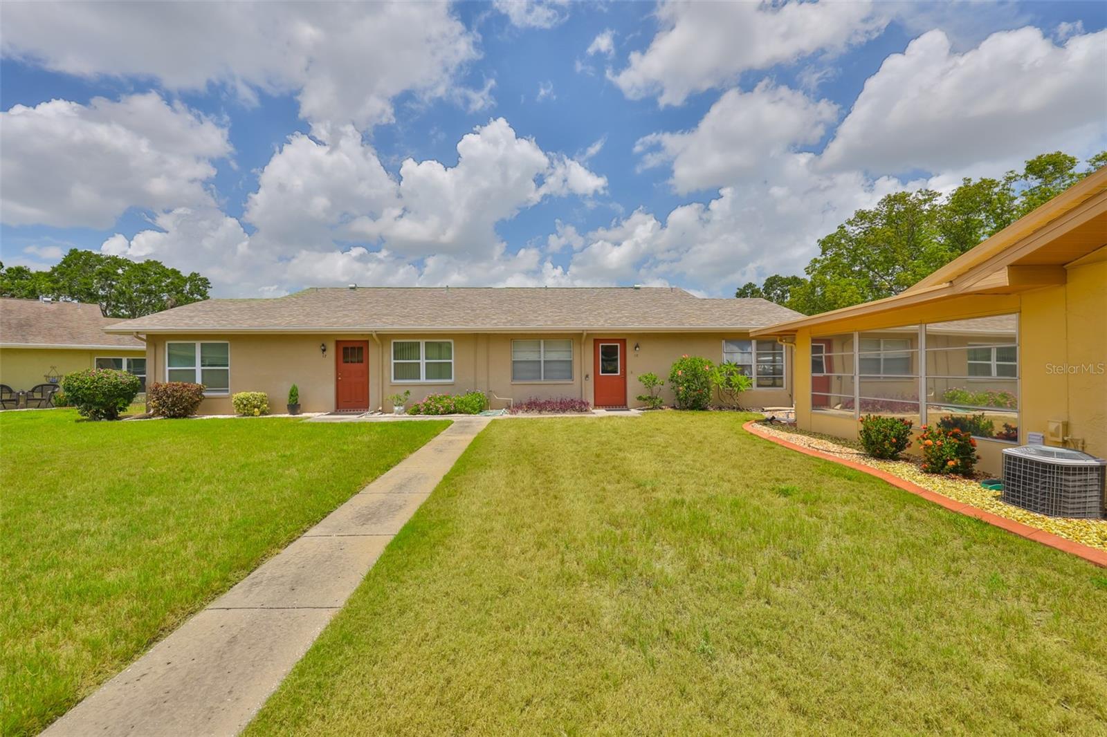 1904 CANTERBURY LANE 18