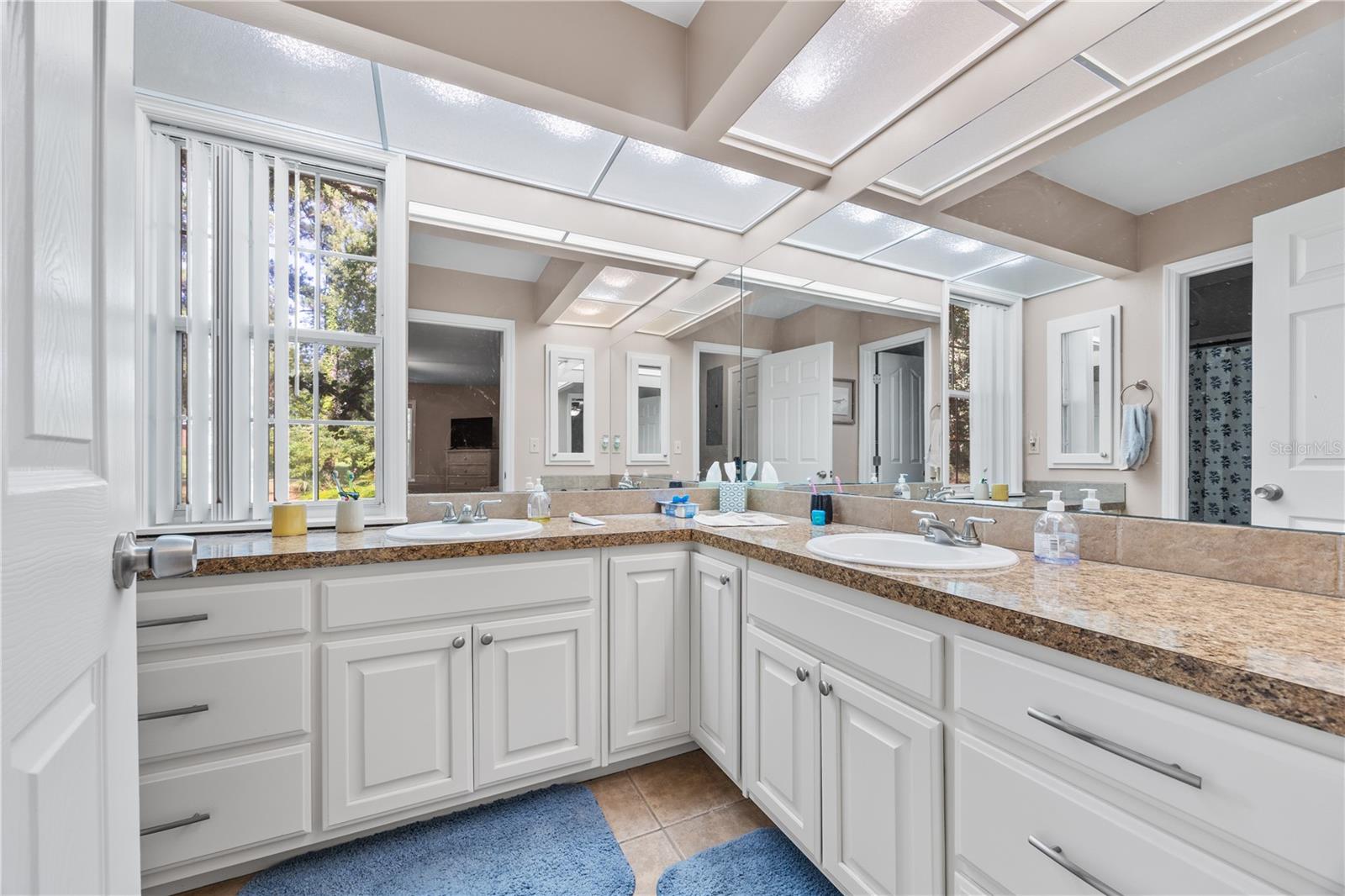 FOREST COUNTRY - Residential